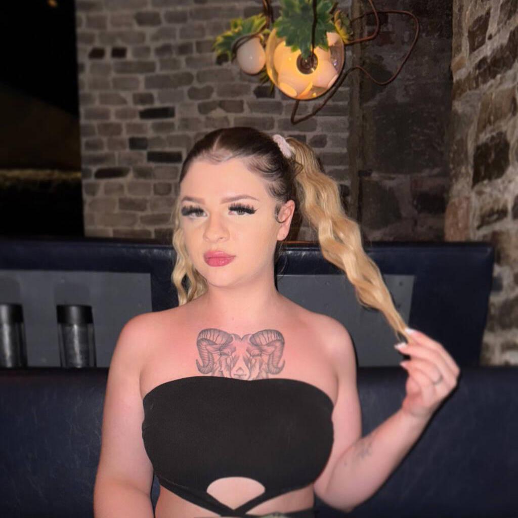 
                        Lory
                     is Female Escorts. | Montreal | Quebec | Canada | canadatopescorts.com 