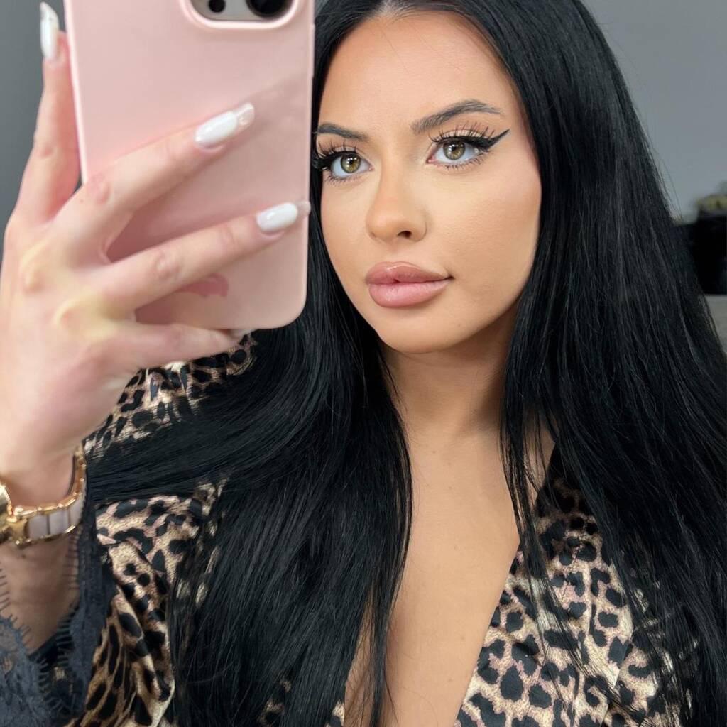 
                        Mia Molly
                     is Female Escorts. | Sherbrooke | Quebec | Canada | canadatopescorts.com 