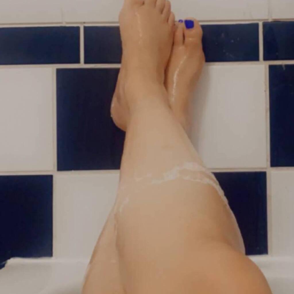 
                        Kelly
                     is Female Escorts. | Niagara | Ontario | Canada | canadatopescorts.com 