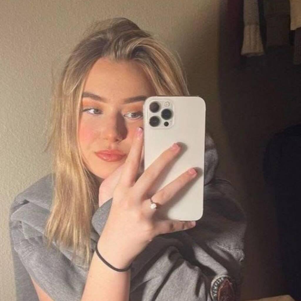 
                        Melissa
                     is Female Escorts. | Prince George | British Columbia | Canada | canadatopescorts.com 