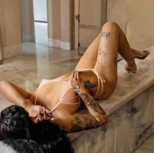 
                        Santana
                     is Female Escorts. | Yukon | Yukon | Canada | canadatopescorts.com 