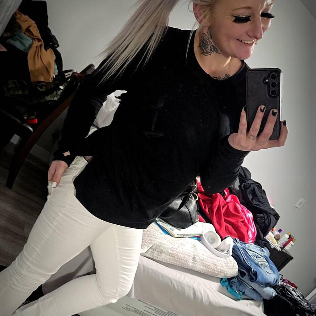 
                        Nikki Foxx
                     is Female Escorts. | Moncton | New Brunswick | Canada | canadatopescorts.com 