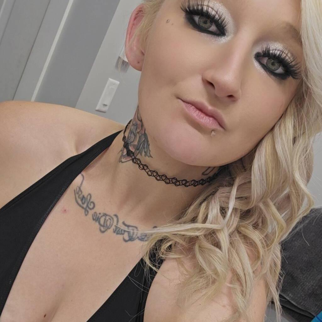 
                        Nikki Foxx
                     is Female Escorts. | Moncton | New Brunswick | Canada | canadatopescorts.com 