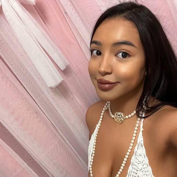 
                        Chloe lux Prebooking now
                     is Female Escorts. | Sarnia | Ontario | Canada | canadatopescorts.com 