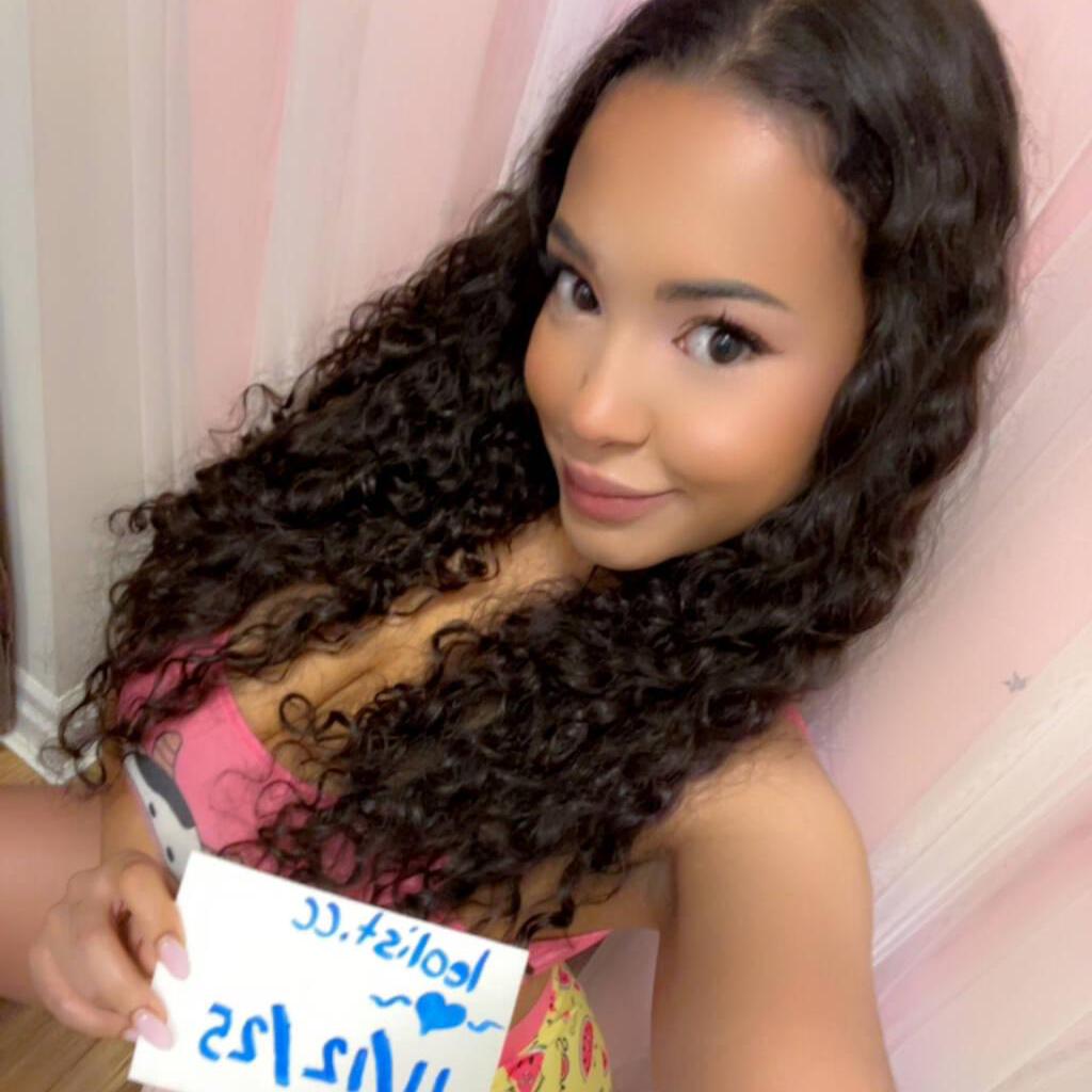 
                        Chloe lux Prebooking now
                     is Female Escorts. | Sarnia | Ontario | Canada | canadatopescorts.com 