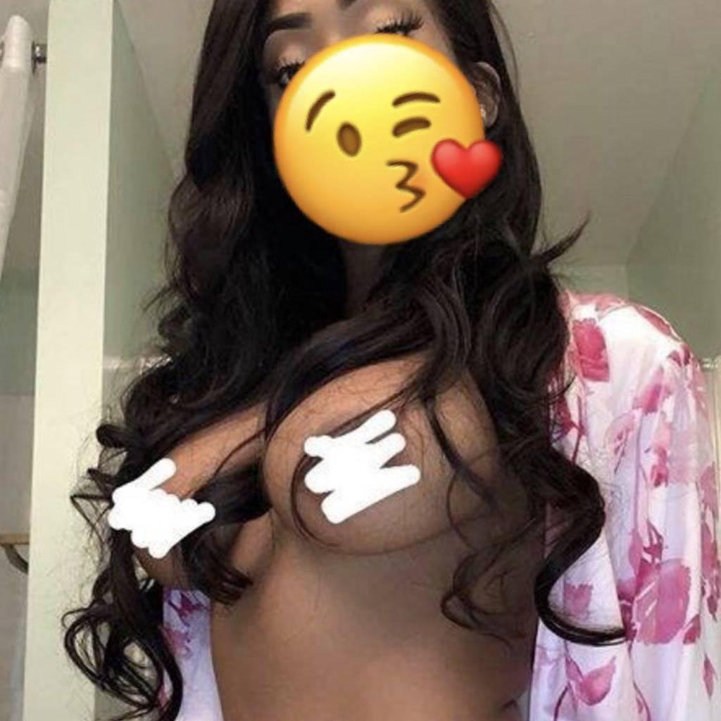 
                        Destiny
                     is Female Escorts. | belleville | Ontario | Canada | canadatopescorts.com 