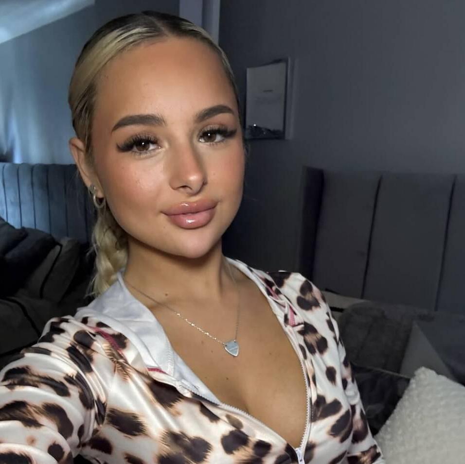 
                        Ana IN & OUT 438_920_8393
                     is Female Escorts. | Montreal | Quebec | Canada | canadatopescorts.com 