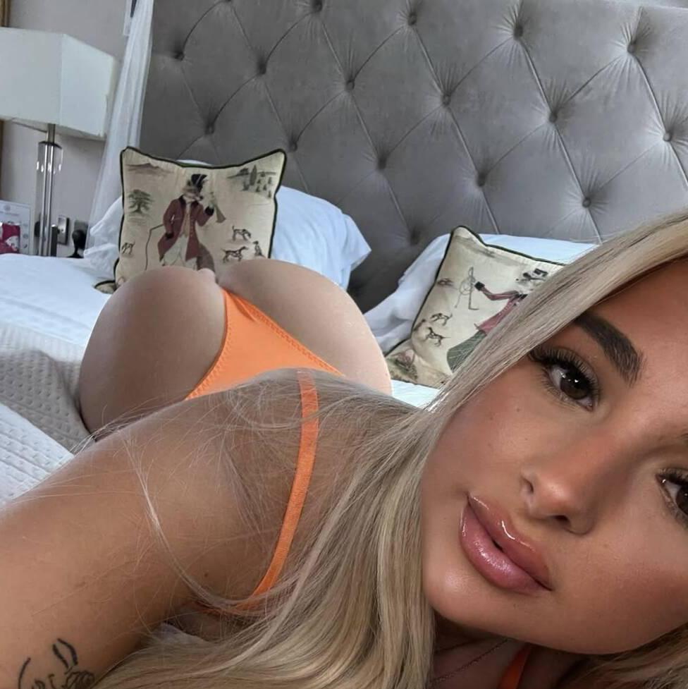 
                        Ana IN & OUT 438_920_8393
                     is Female Escorts. | Montreal | Quebec | Canada | canadatopescorts.com 