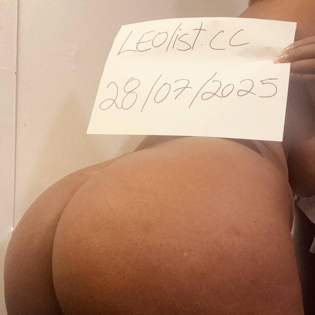 
                        QUEENLele
                     is Female Escorts. | Montreal | Quebec | Canada | canadatopescorts.com 