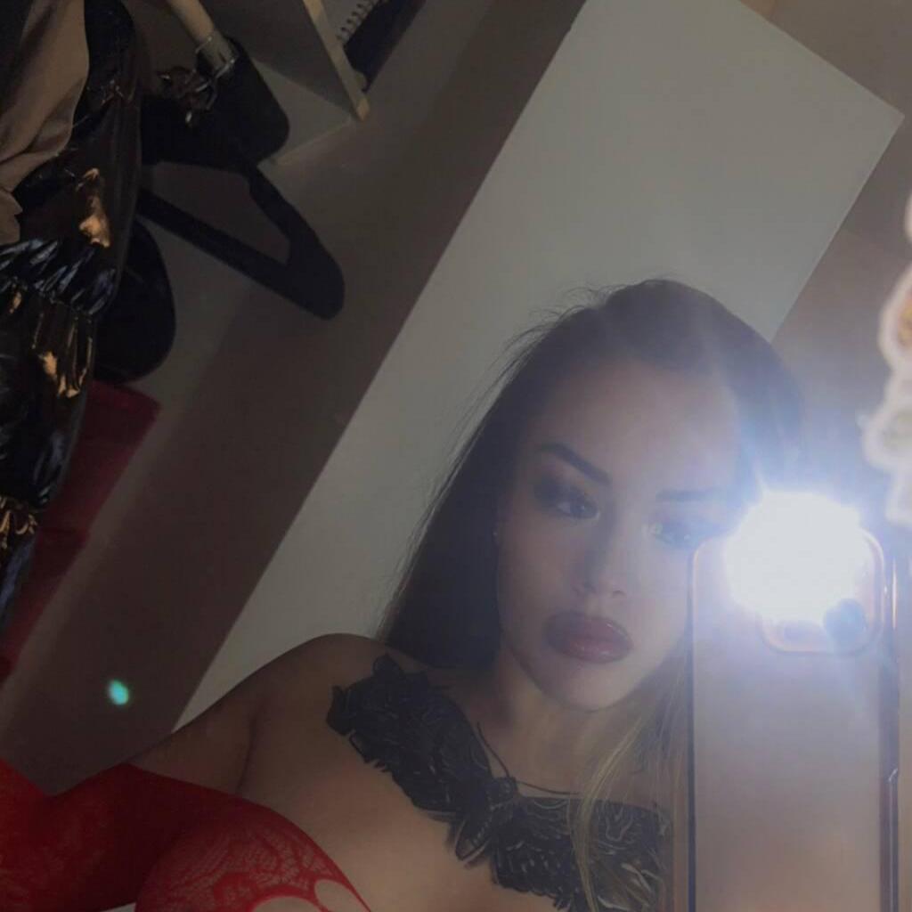 
                        Alicia
                     is Female Escorts. | Grande Prairie | Alberta | Canada | canadatopescorts.com 