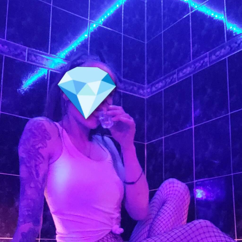 
                        MOLLY
                     is Female Escorts. | Kitchener | Ontario | Canada | canadatopescorts.com 