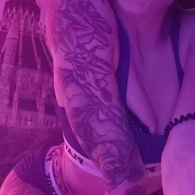 
                        MOLLY
                     is Female Escorts. | Kitchener | Ontario | Canada | canadatopescorts.com 