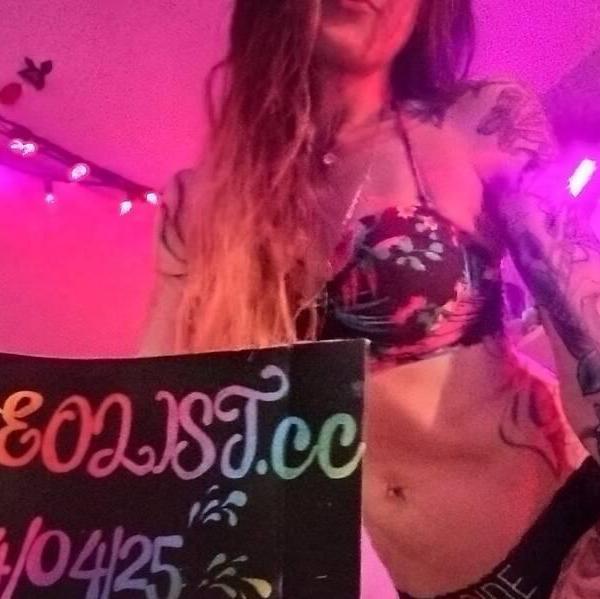 
                        MOLLY
                     is Female Escorts. | Kitchener | Ontario | Canada | canadatopescorts.com 