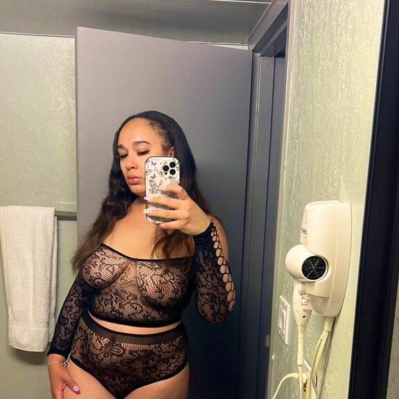 
                        Journey
                     is Female Escorts. | Niagara | Ontario | Canada | canadatopescorts.com 