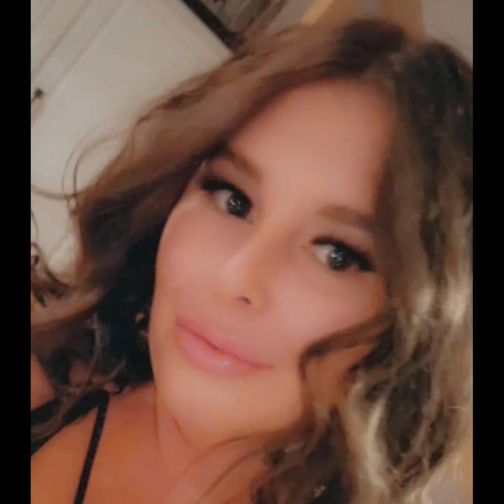 
                        ISADORA
                     is Female Escorts. | Montreal | Quebec | Canada | canadatopescorts.com 