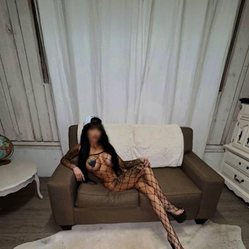 
                        Dallas Nyx
                     is Female Escorts. | Kelowna | British Columbia | Canada | canadatopescorts.com 