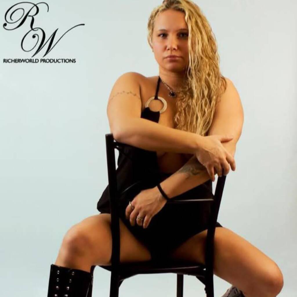 
                        Jenna Lee
                     is Female Escorts. | windsor | Ontario | Canada | canadatopescorts.com 