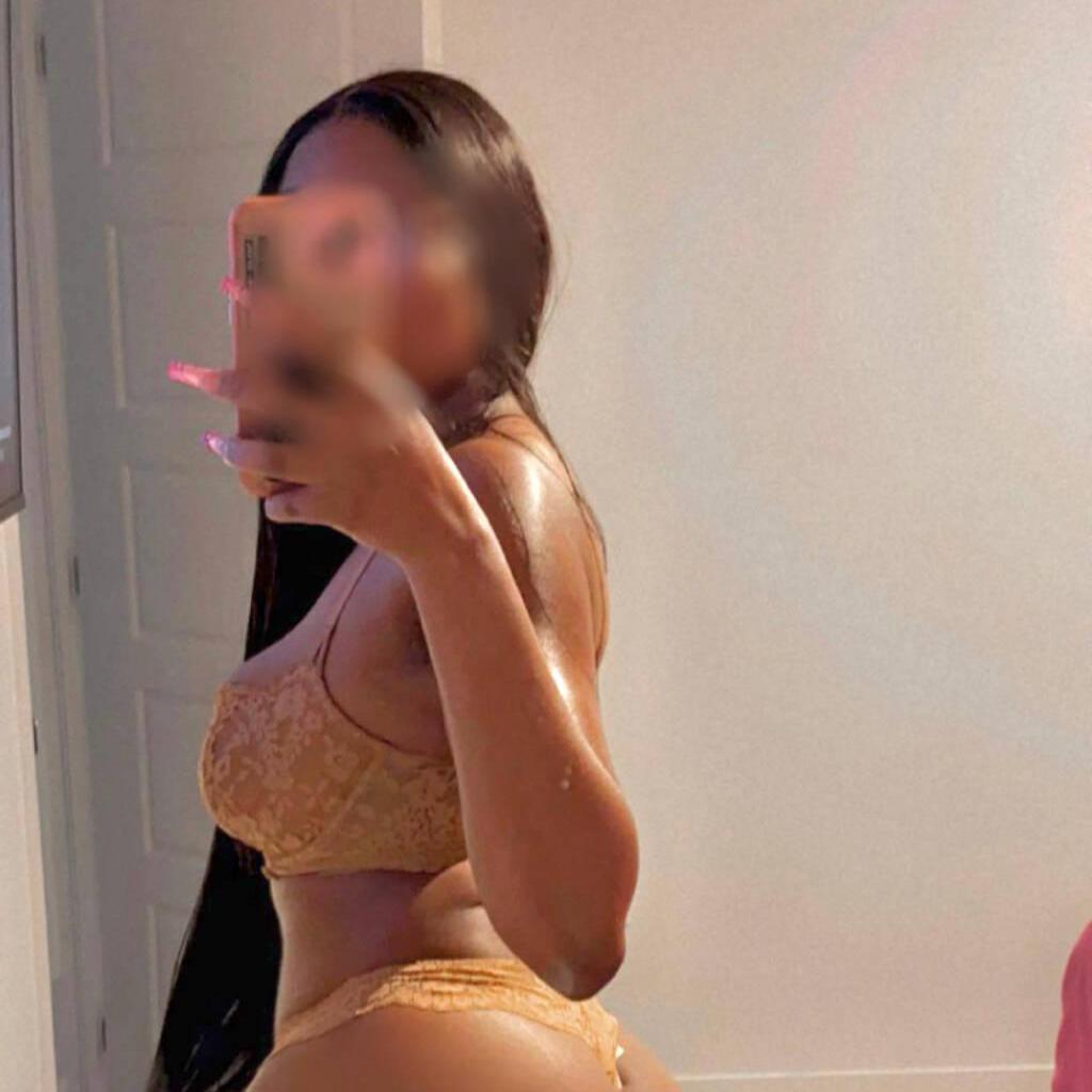 
                        Melii Love
                     is Female Escorts. | Hamilton | Ontario | Canada | canadatopescorts.com 