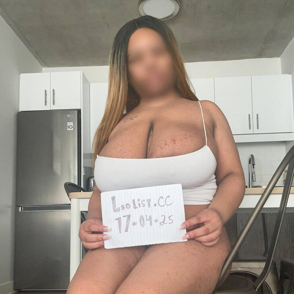 
                        Bella
                     is Female Escorts. | Hamilton | Ontario | Canada | canadatopescorts.com 