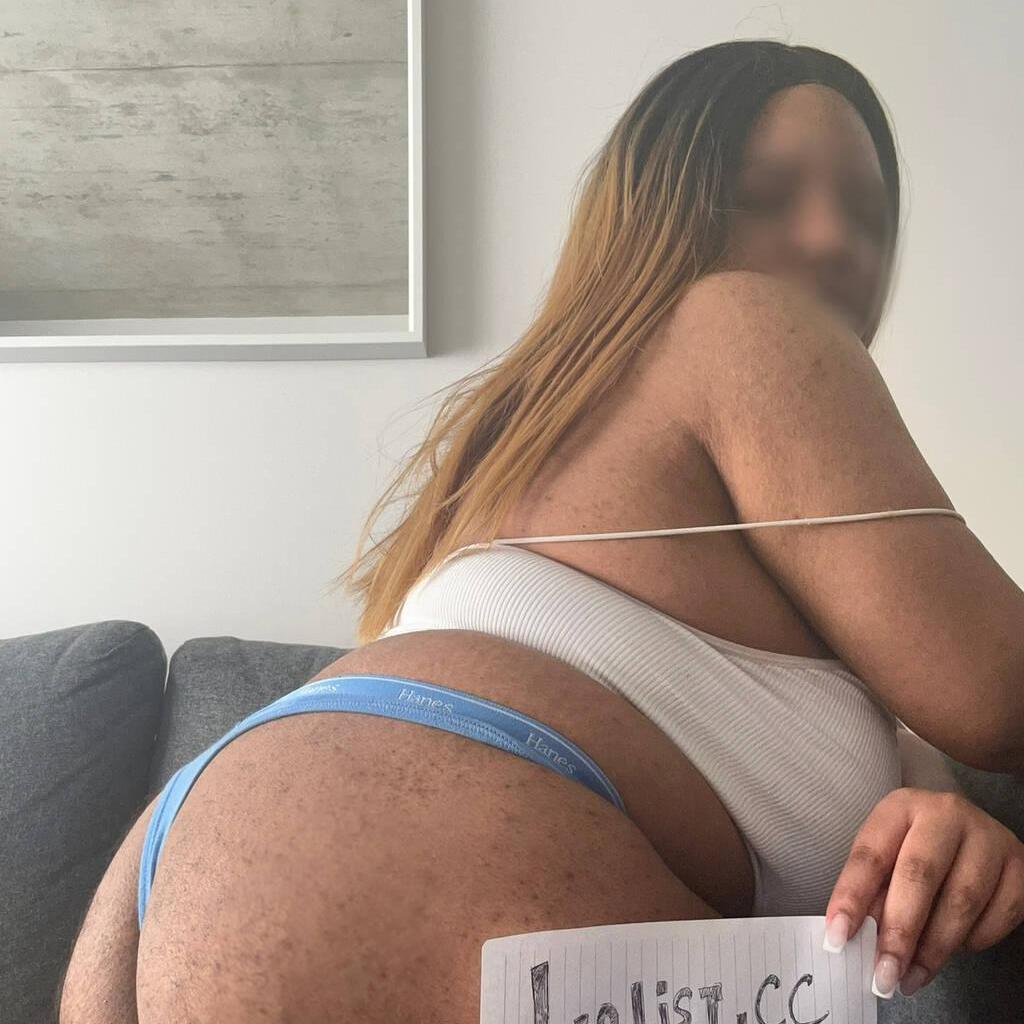 
                        Bella
                     is Female Escorts. | Hamilton | Ontario | Canada | canadatopescorts.com 