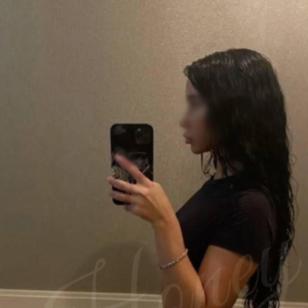 
                        Honey
                     is Female Escorts. | Niagara | Ontario | Canada | canadatopescorts.com 