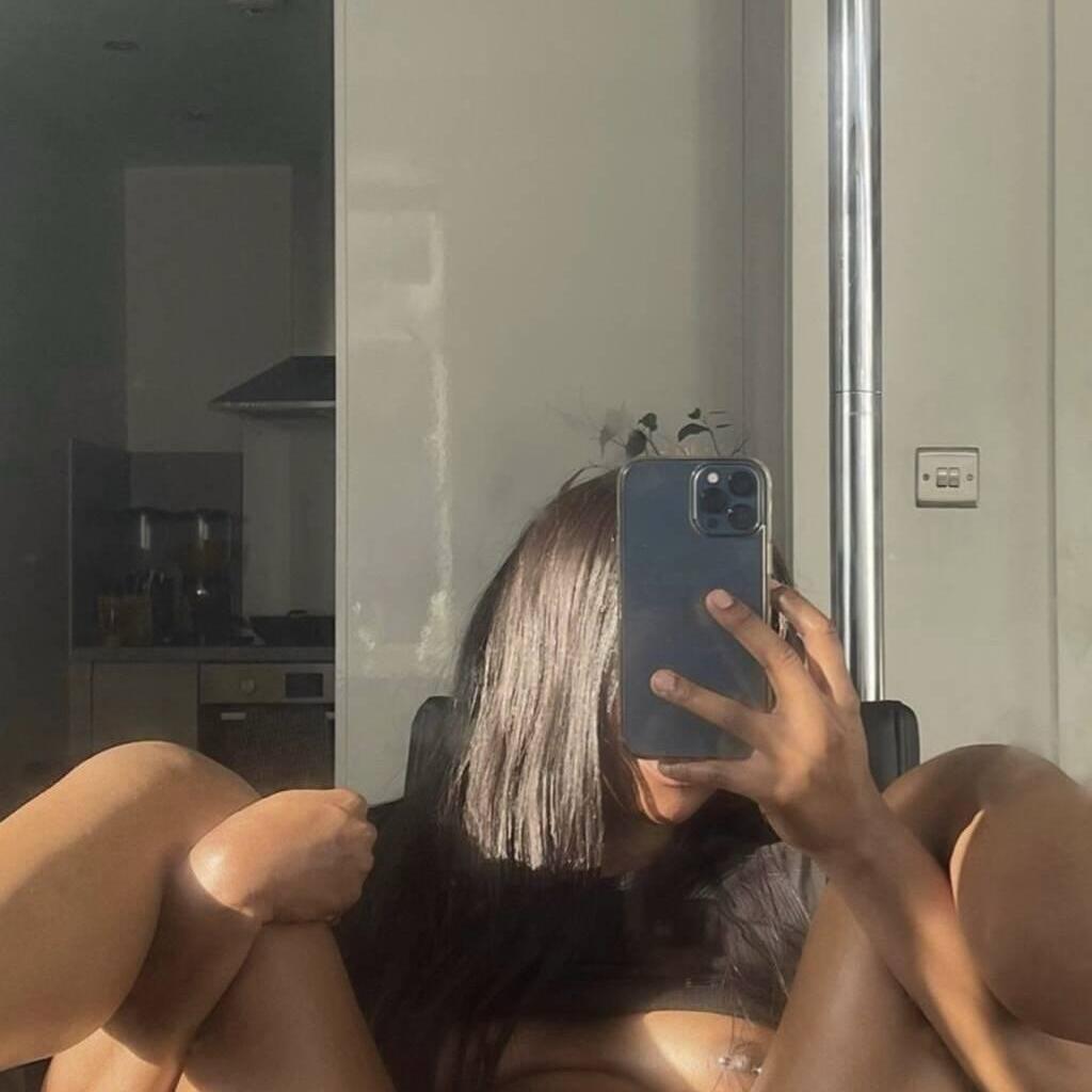 
                        Layla
                     is Female Escorts. | Barrie | Ontario | Canada | canadatopescorts.com 