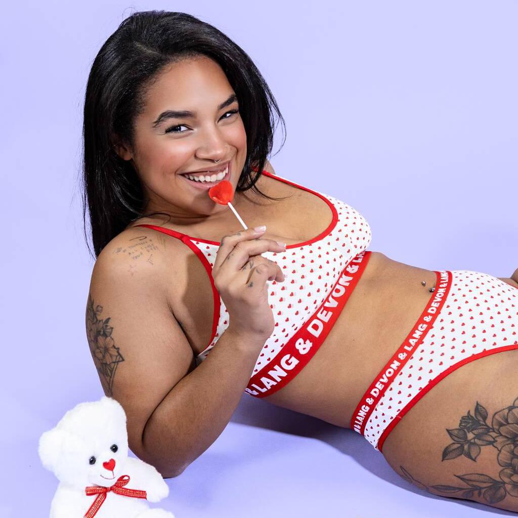 
                        Seraphine Scarlett-Rose
                     is Female Escorts. | Calgary | Alberta | Canada | canadatopescorts.com 