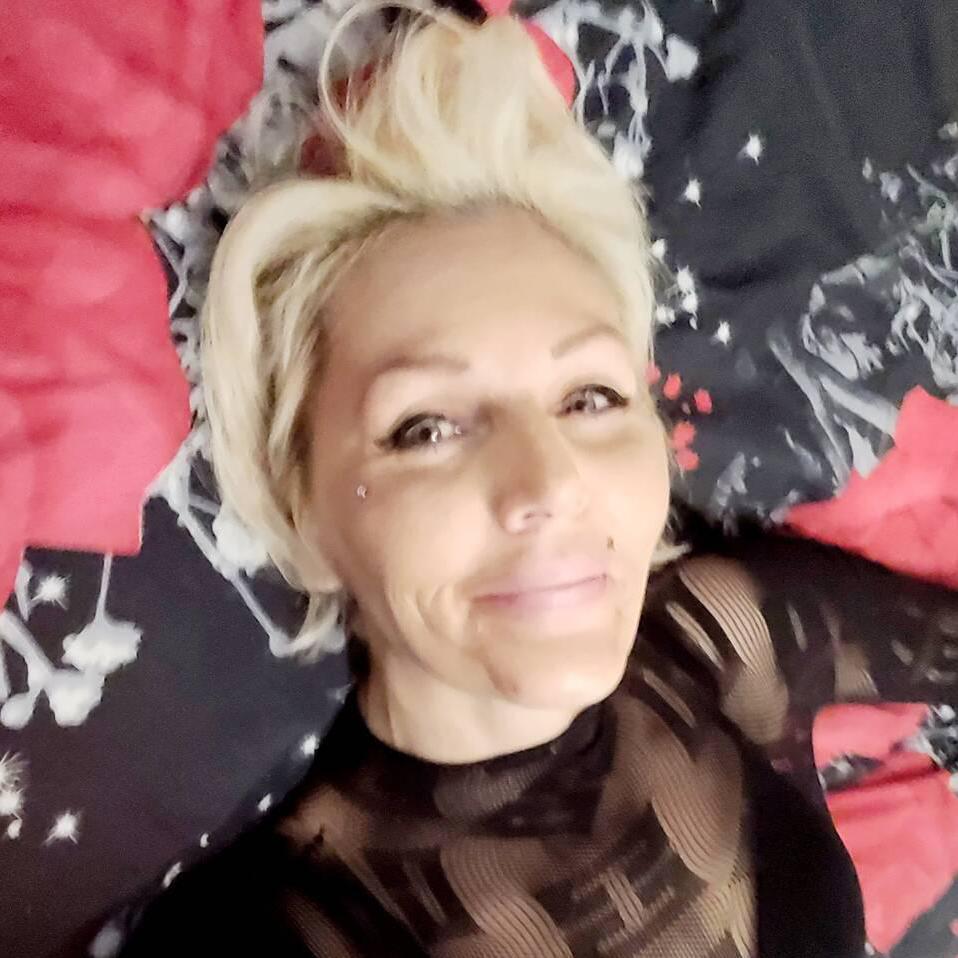 
                        Amber
                     is Female Escorts. | Abbotsford | British Columbia | Canada | canadatopescorts.com 