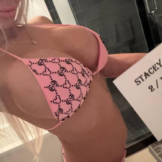 
                        Stacey
                     is Female Escorts. | Kelowna | British Columbia | Canada | canadatopescorts.com 