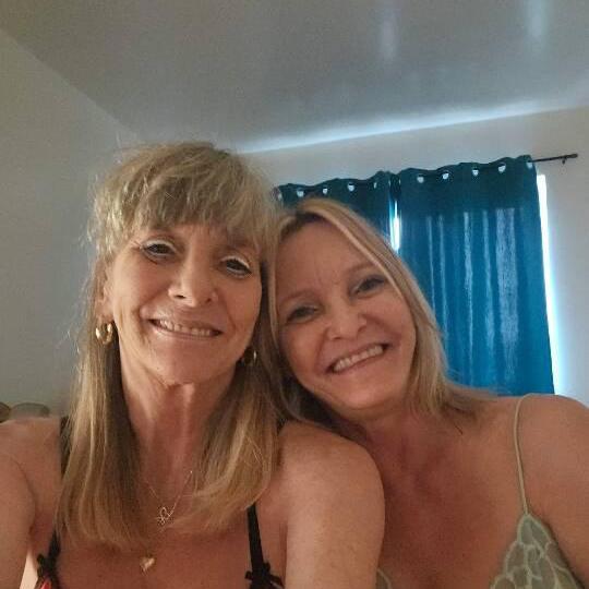 
                        Duo avec soeur
                     is Female Escorts. | Montreal | Quebec | Canada | canadatopescorts.com 