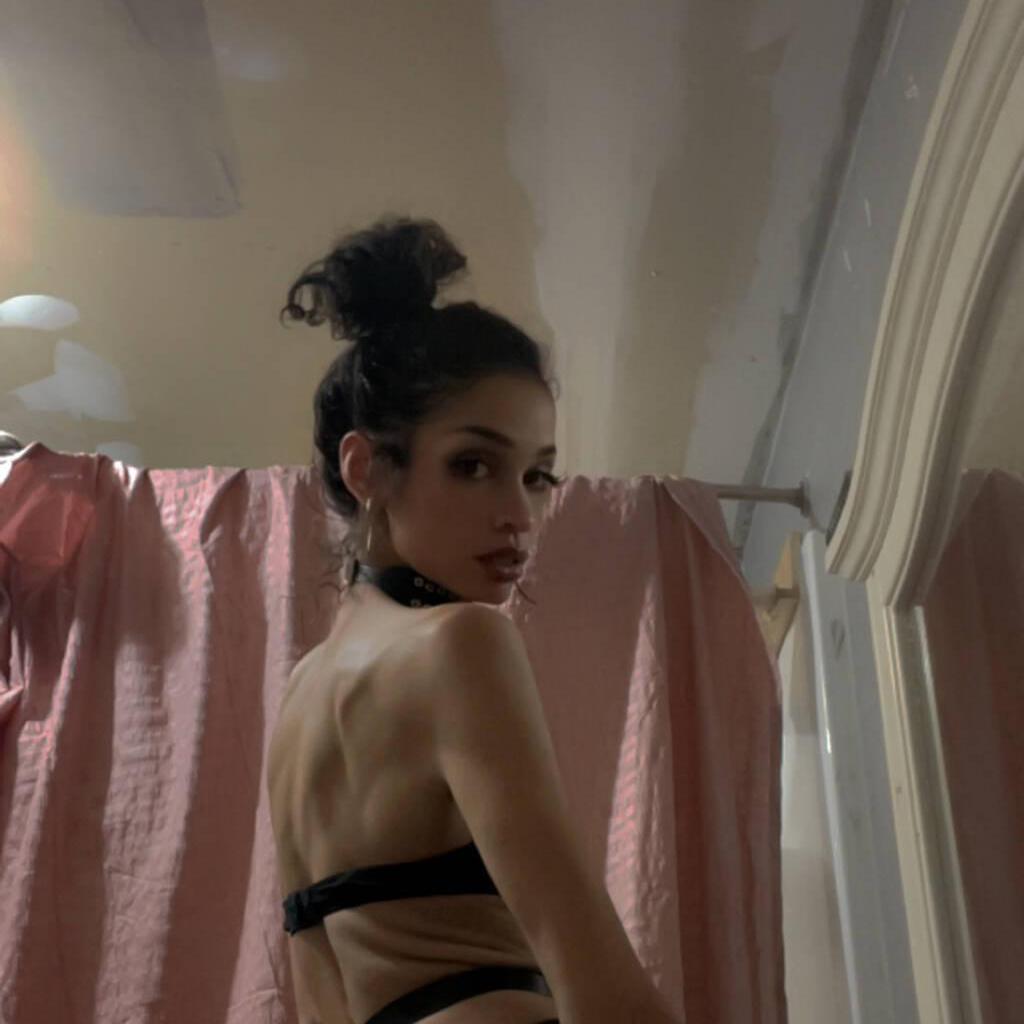 
                        Alessandra
                     is Female Escorts. | Medicine Hat | Alberta | Canada | canadatopescorts.com 