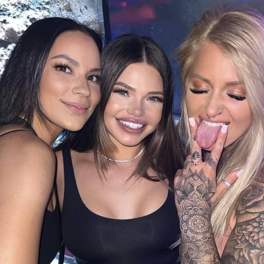 
                        Kelly
                     is Female Escorts. | Vancouver | British Columbia | Canada | canadatopescorts.com 