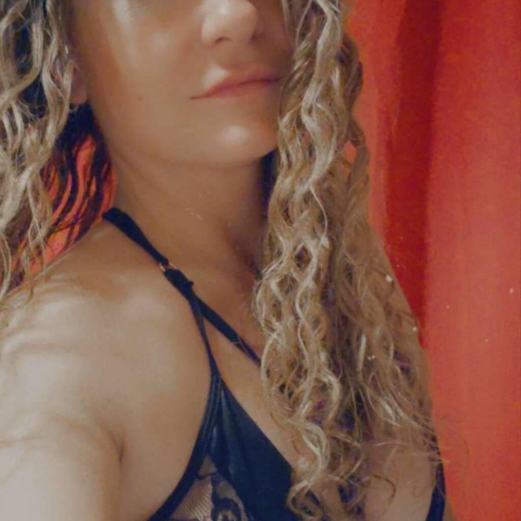 
                        Sunshine
                     is Female Escorts. | Montreal | Quebec | Canada | canadatopescorts.com 