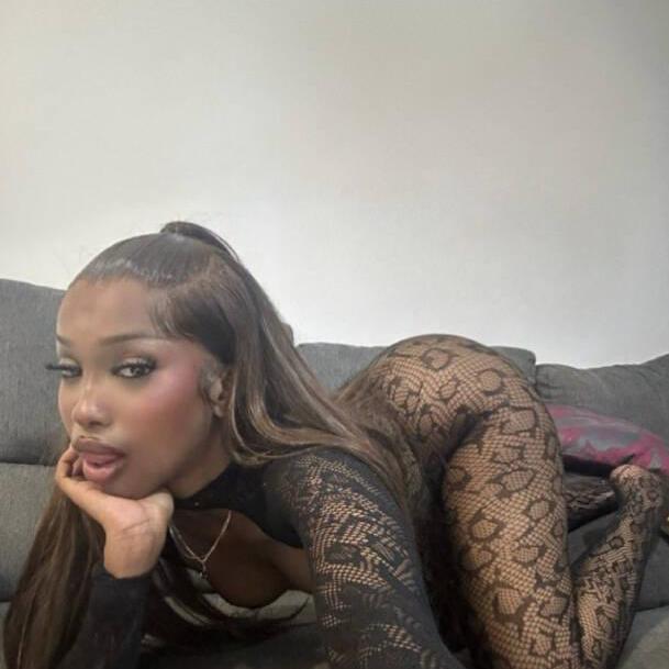 
                        Liyah
                     is Female Escorts. | Calgary | Alberta | Canada | canadatopescorts.com 