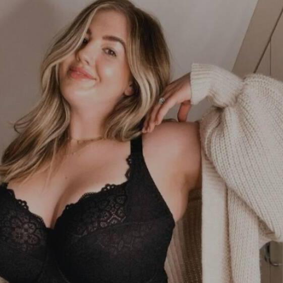 
                        Mya
                     is Female Escorts. | Abbotsford | British Columbia | Canada | canadatopescorts.com 