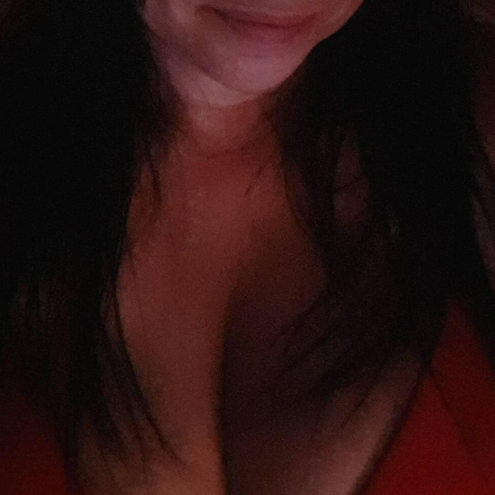 
                        Taylor
                     is Female Escorts. | Fredericton | New Brunswick | Canada | canadatopescorts.com 