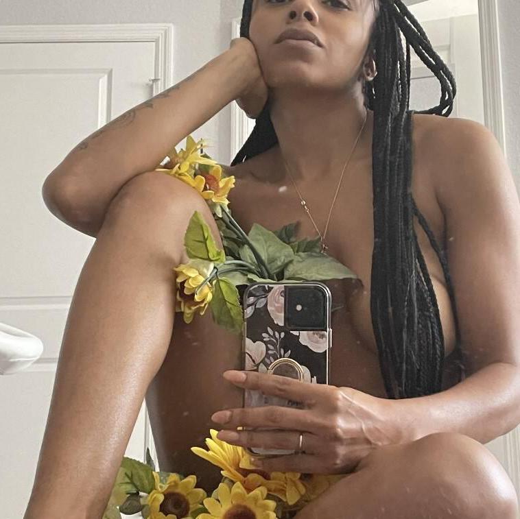 
                        FlowerDoll
                     is Female Escorts. | Chatham | Ontario | Canada | canadatopescorts.com 