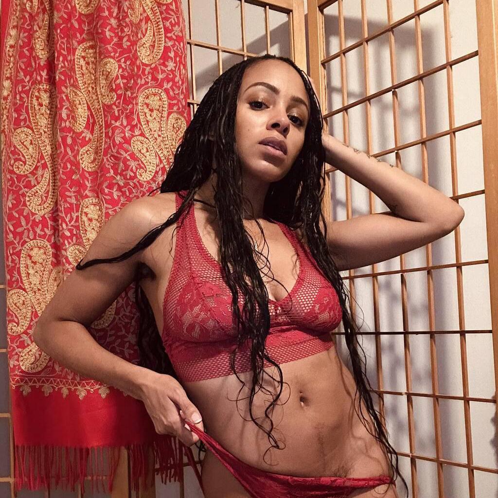 
                        FlowerDoll
                     is Female Escorts. | Chatham | Ontario | Canada | canadatopescorts.com 