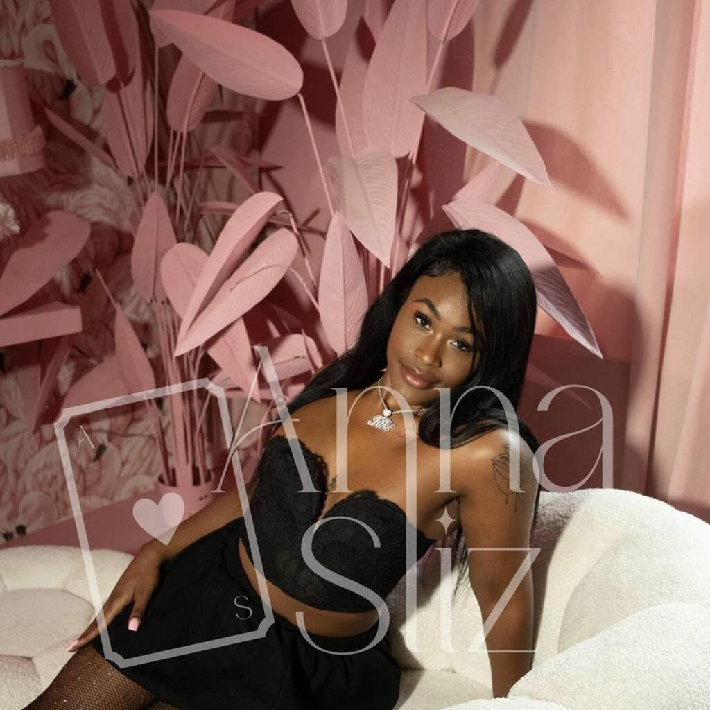 
                        EROTIC KIKI-GATINEAU
                     is Female Escorts. | Niagara | Ontario | Canada | canadatopescorts.com 