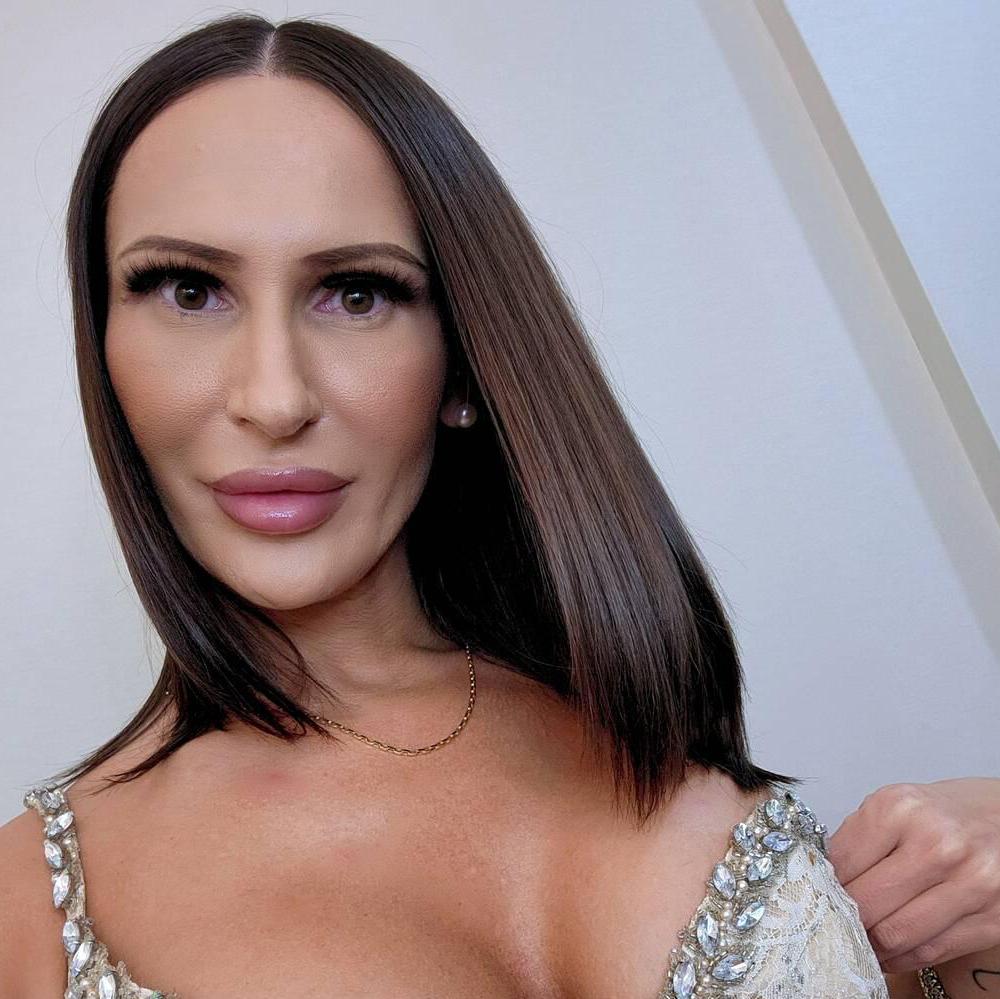 
                        VESNA  FOREiGN FELiNE
                     is Female Escorts. | Kingston | Ontario | Canada | canadatopescorts.com 