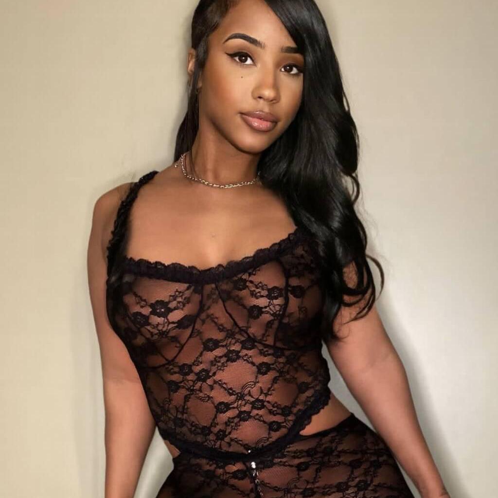 
                        Mia
                     is Female Escorts. | Sudbury | Ontario | Canada | canadatopescorts.com 