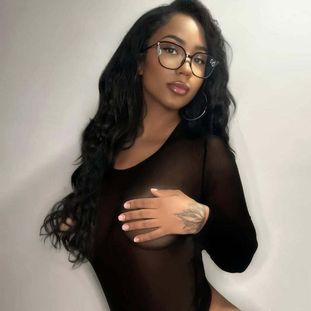 
                        Mia
                     is Female Escorts. | Sudbury | Ontario | Canada | canadatopescorts.com 