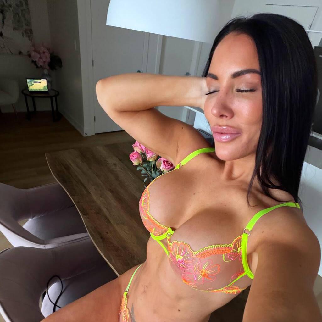 
                        MarieMaxime
                     is Female Escorts. | Montreal | Quebec | Canada | canadatopescorts.com 