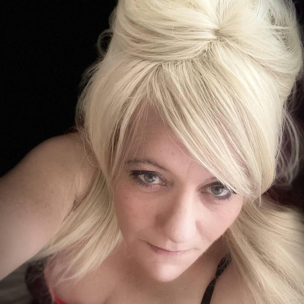 
                        sinderella
                     is Female Escorts. | Ft Mcmurray | Alberta | Canada | canadatopescorts.com 