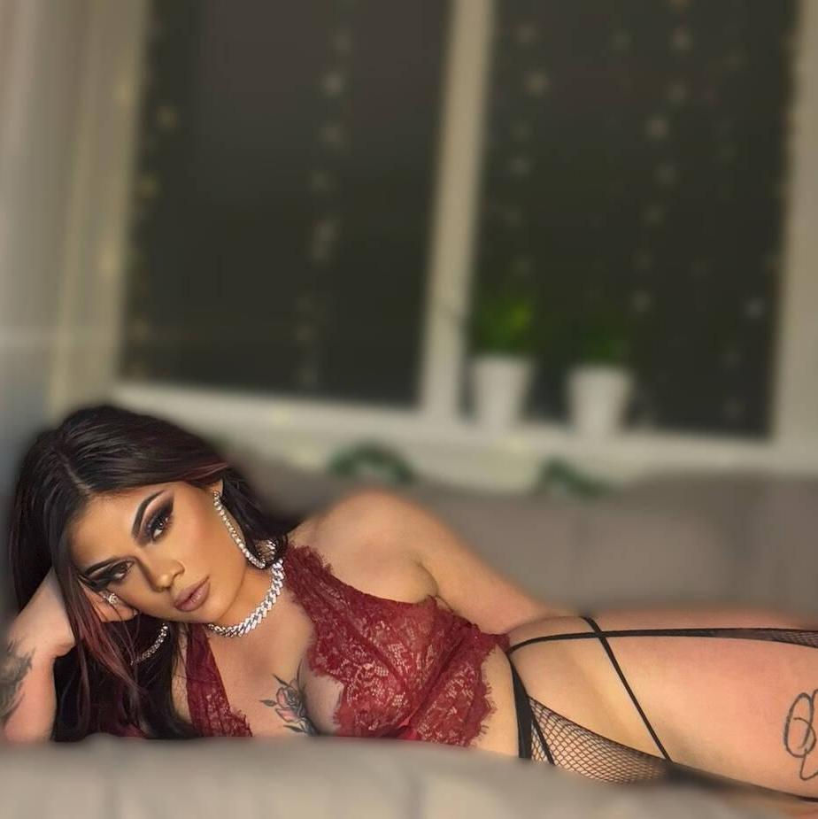 
                        Diamond Aurora
                     is Female Escorts. | Prince George | British Columbia | Canada | canadatopescorts.com 