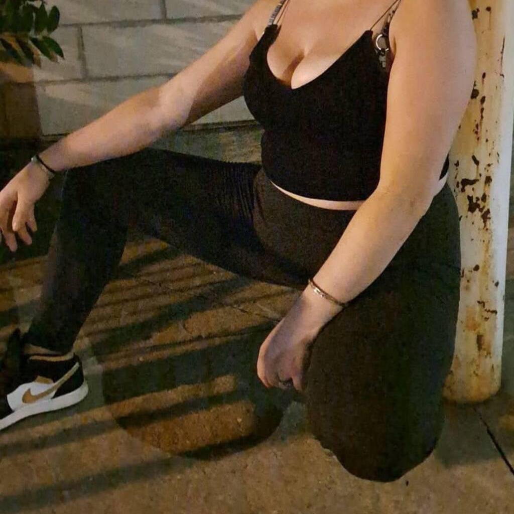 
                        Ky
                     is Female Escorts. | Chatham | Ontario | Canada | canadatopescorts.com 