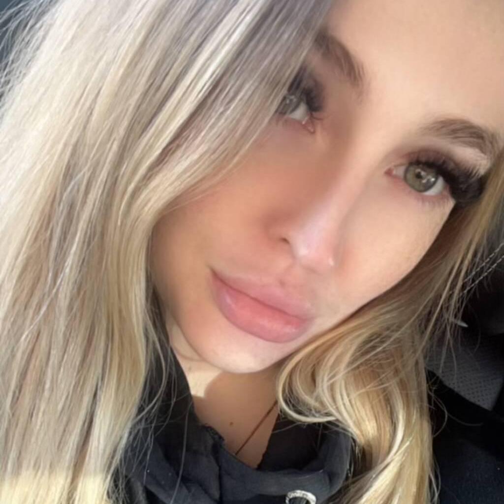 
                        Bella
                     is Female Escorts. | Sarnia | Ontario | Canada | canadatopescorts.com 