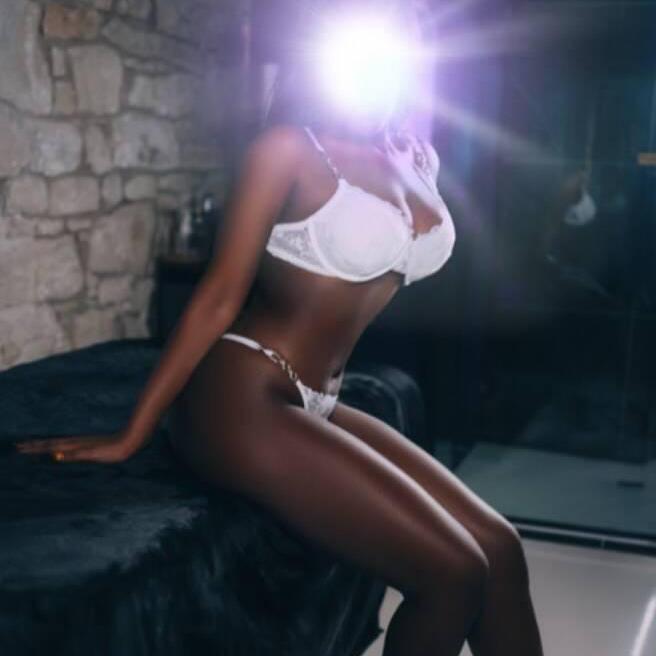 
                        Wynter
                     is Female Escorts. | Calgary | Alberta | Canada | canadatopescorts.com 
