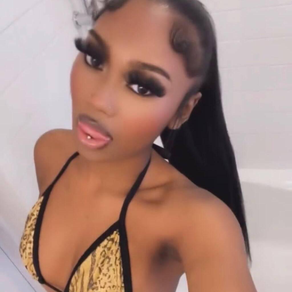 
                        chyna
                     is Female Escorts. | Sarnia | Ontario | Canada | canadatopescorts.com 