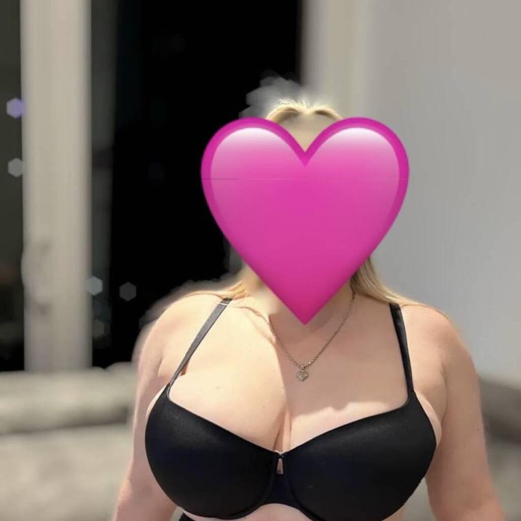 
                        Alexxaalove
                     is Female Escorts. | Moncton | New Brunswick | Canada | canadatopescorts.com 